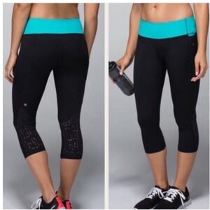Lululemon Water Bound Crop Leggings Capris Black Teal Athletic Activewear Size 4